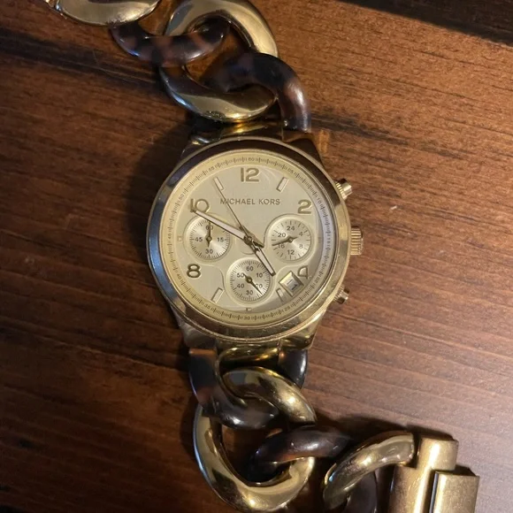 Michael Kors | Accessories | Gold And Tortoise Curb Link  display picture 1